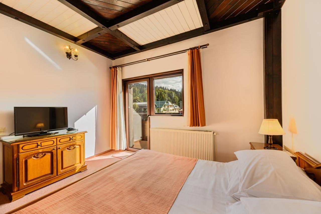 Regina 4*